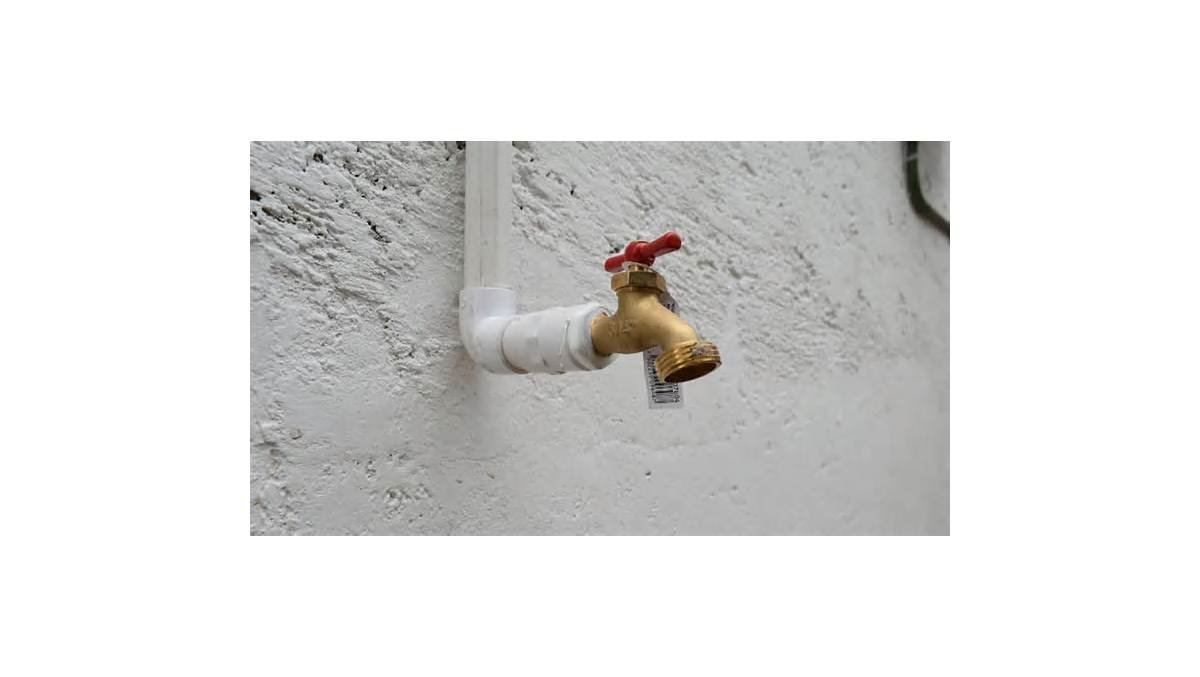 Exige Coparmex certeza ante tandeos de agua en Guadalajara; pide priorizar a negocios