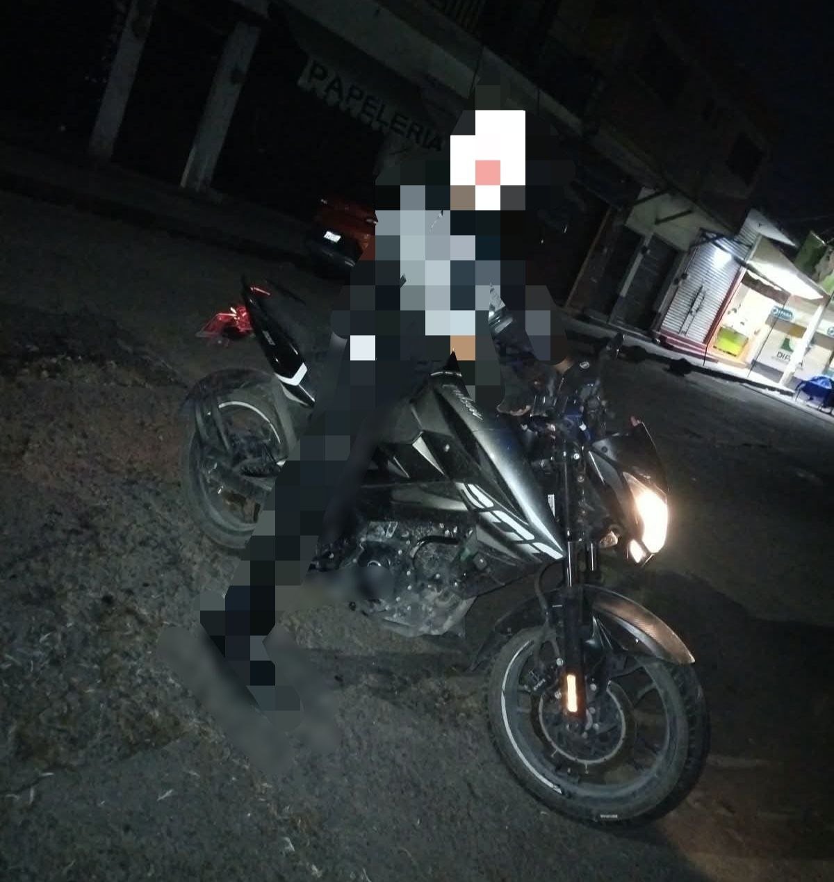 REPORTAN ROBO DE MOTOCICLETA EN PLENO CENTRO DE CUAUTLA...👇