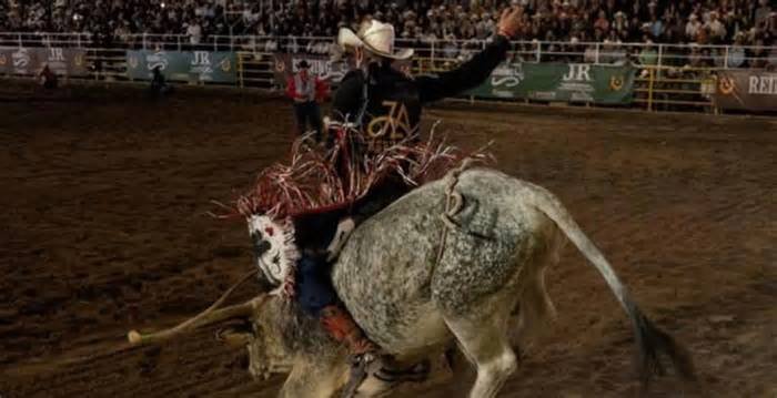 Entre montas y barriles, arranca la competencia en el Rodeo Saltillo