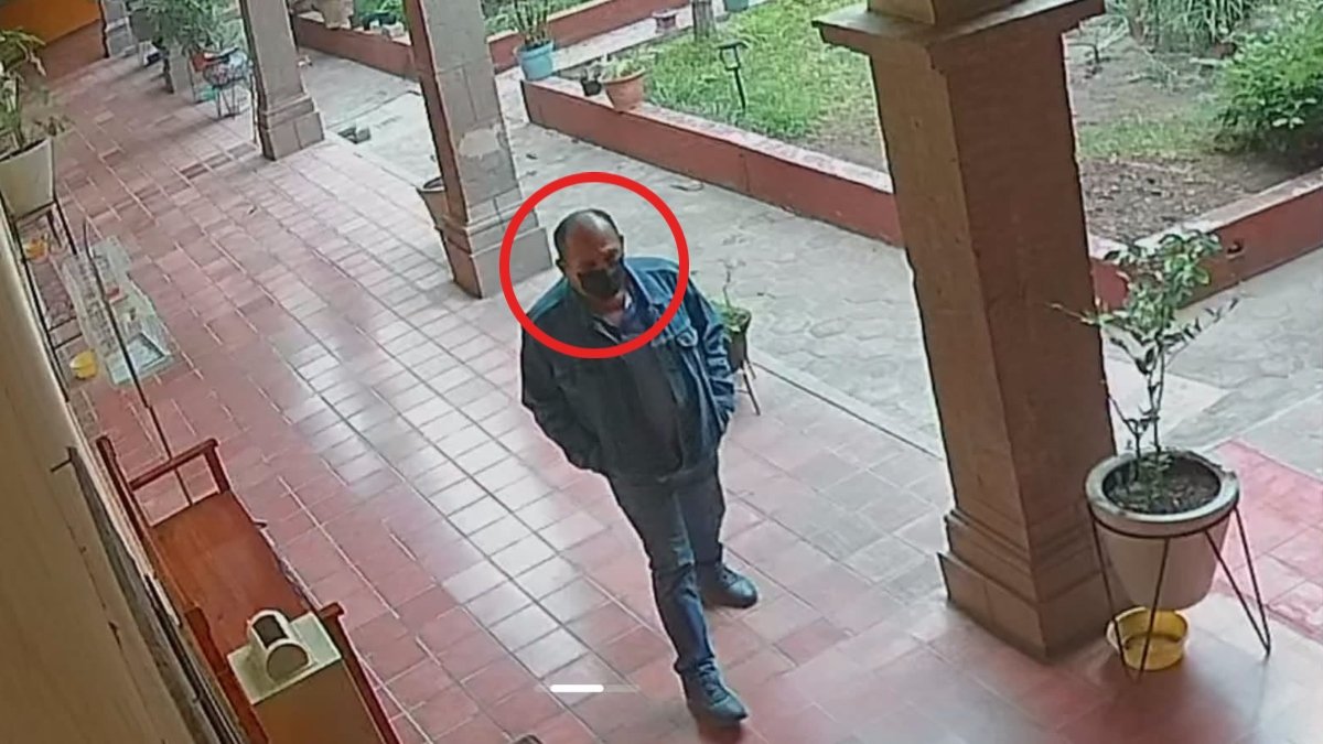 Robo en iglesia de Juventino Rosas; se llevan ahorros de sacerdote y las limosnas