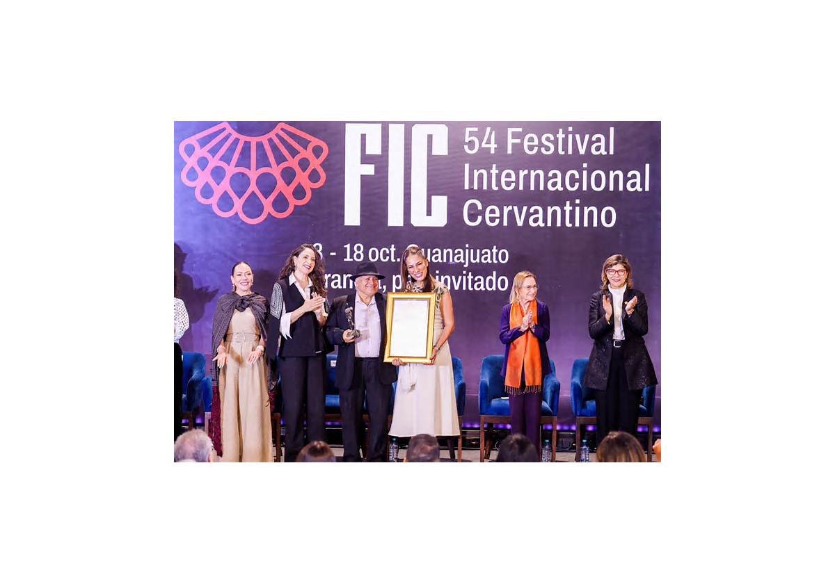 Libia Dennise inaugura la edición 54 del Festival Internacional Cervantino