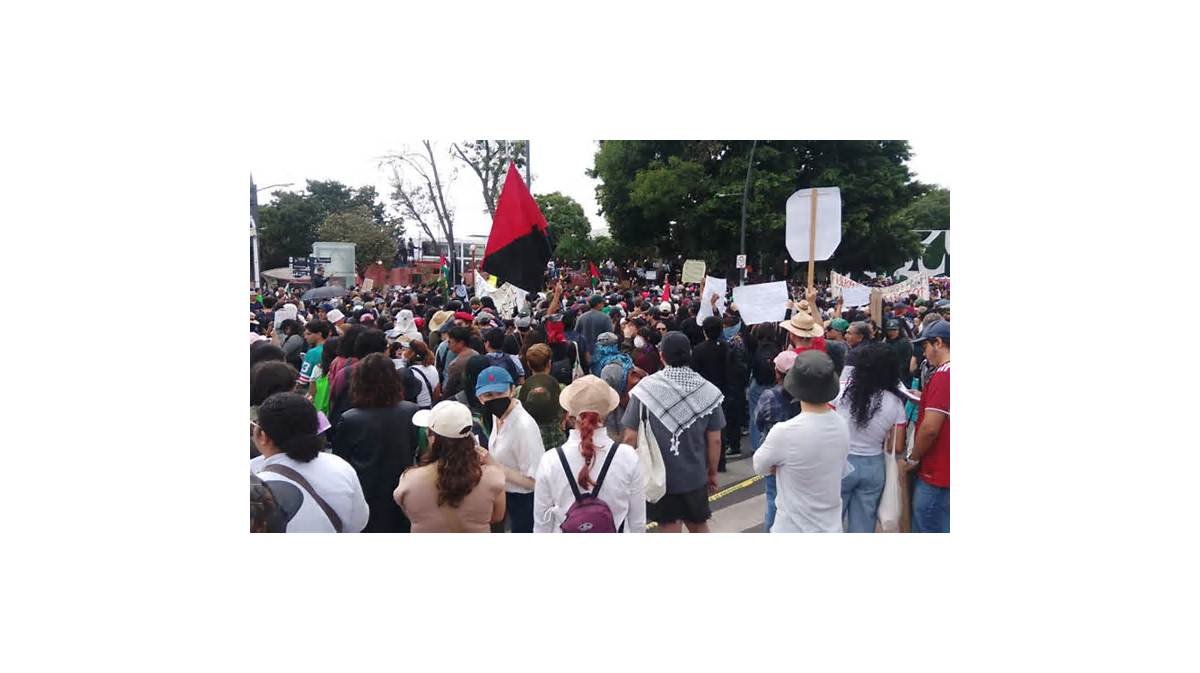 UDG se deslinda de actos violentos en marcha por el agua en Guadalajara