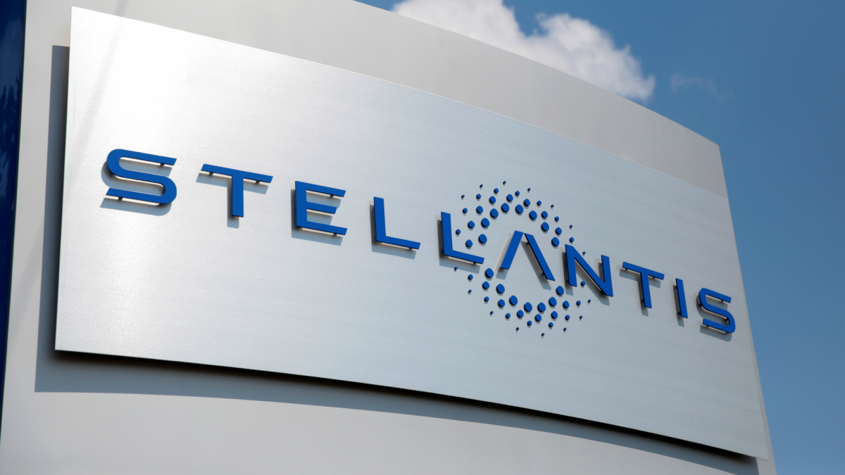 Stellantis proyecta la construcción de dos plantas solares de 21.56 MWp para su complejo automotriz en Coahuila