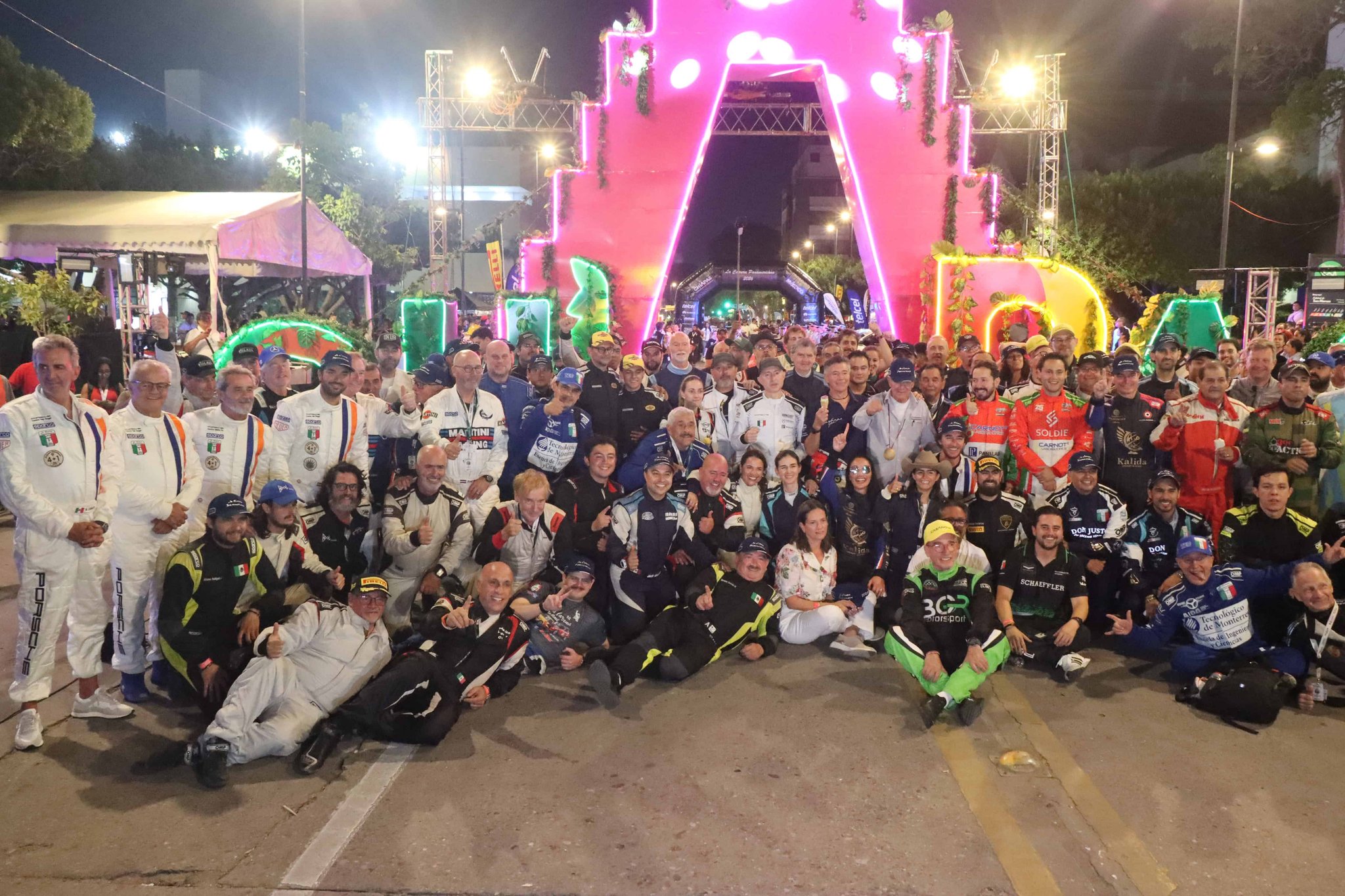 Tuxtla despide a La Carrera Panamericana 2026