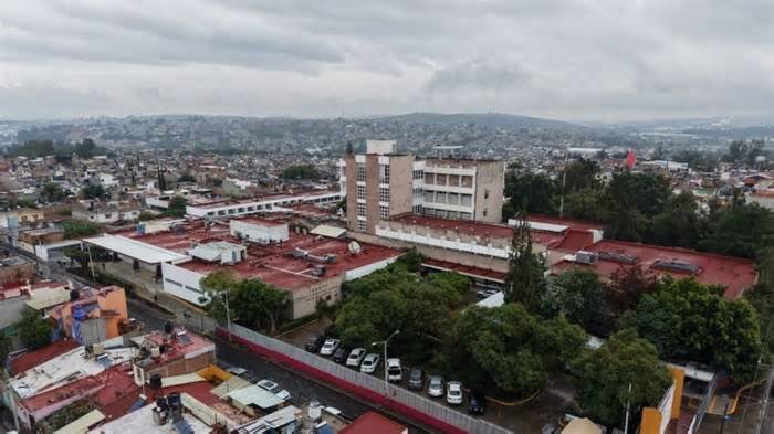 Martí Batres reporta avance del 80% en hospital del ISSSTE en Morelia