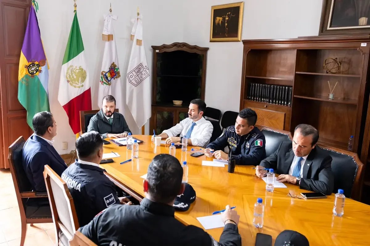 Morelia prohíbe comercio informal por operación contra FNLS