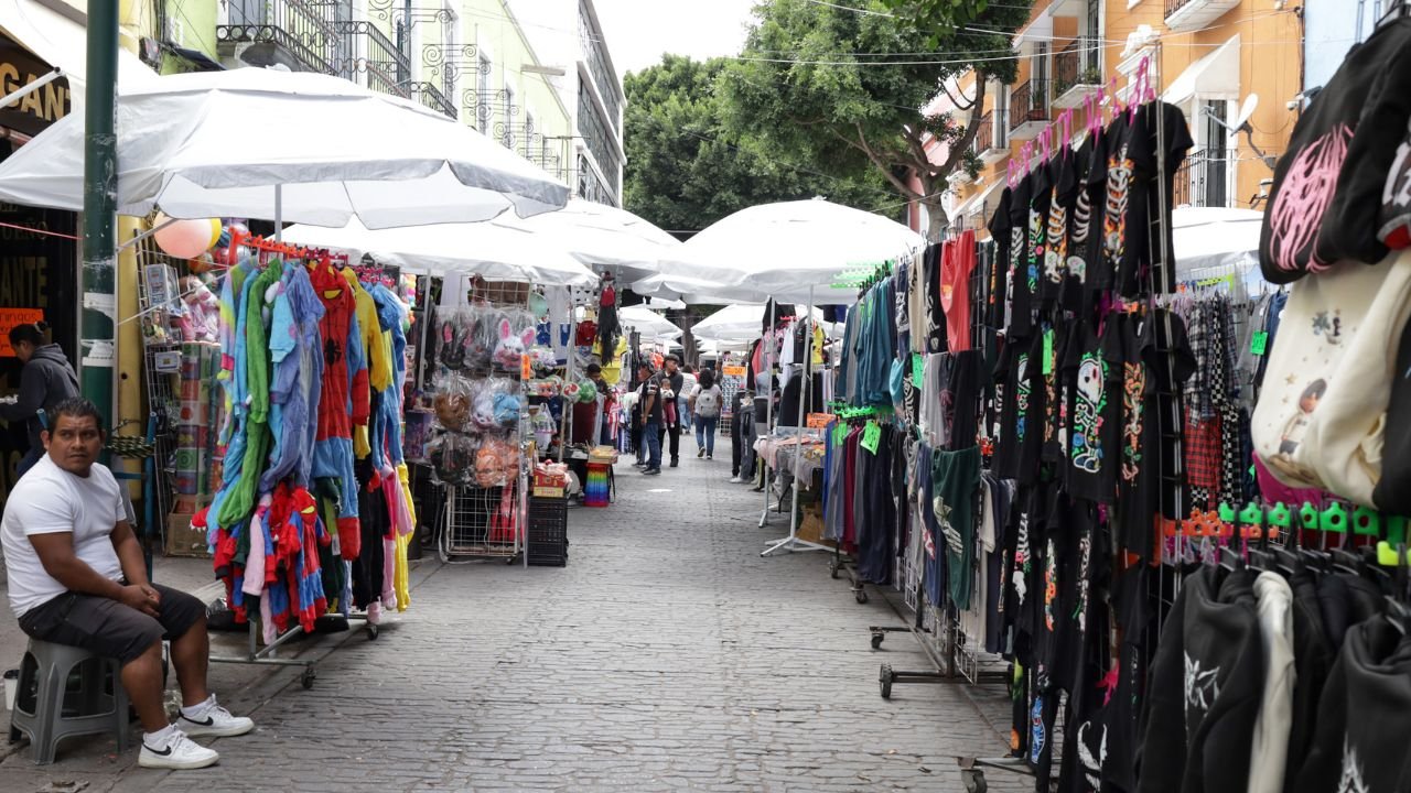 Puebla capital tiene más de 20 mil ambulantes, admite Ayuntamiento