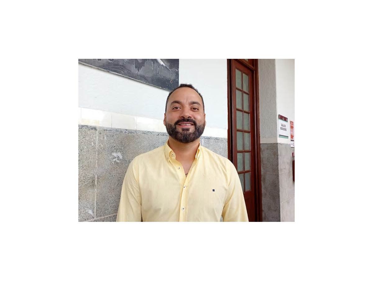 Hasta 10 reportes semanales por vehículos abandonados atienden en Tampico