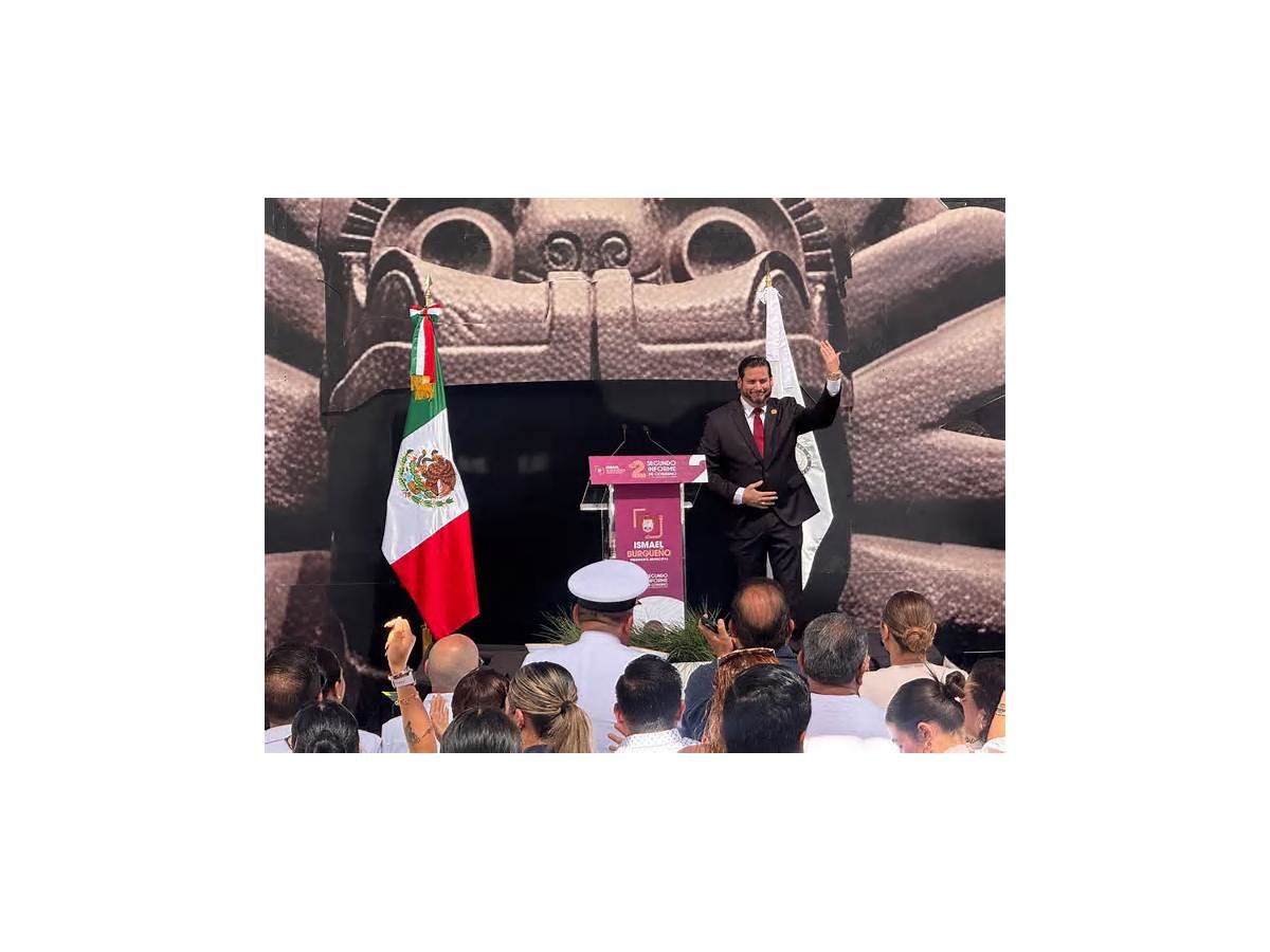 Ismael Burgueño presenta su segundo informe en Tijuana; destaca créditos, refugio para mujeres y obras deportivas