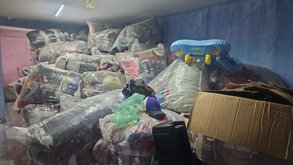 ¡No solo droga! FGE encuentra 205 pacas de ropa durante cateos en Morelia y Tarímbaro