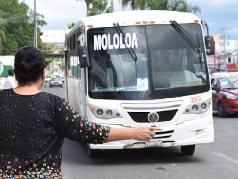 Huracán Simón frena viajes y reduce el transporte en Nayarit