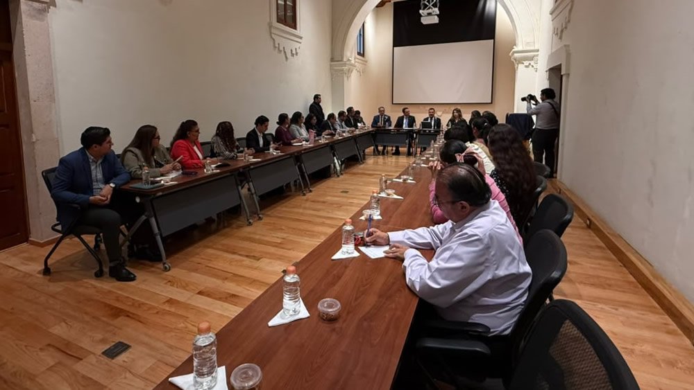 UG da seguimiento a estudiantes tras agresión de policías de Guanajuato capital