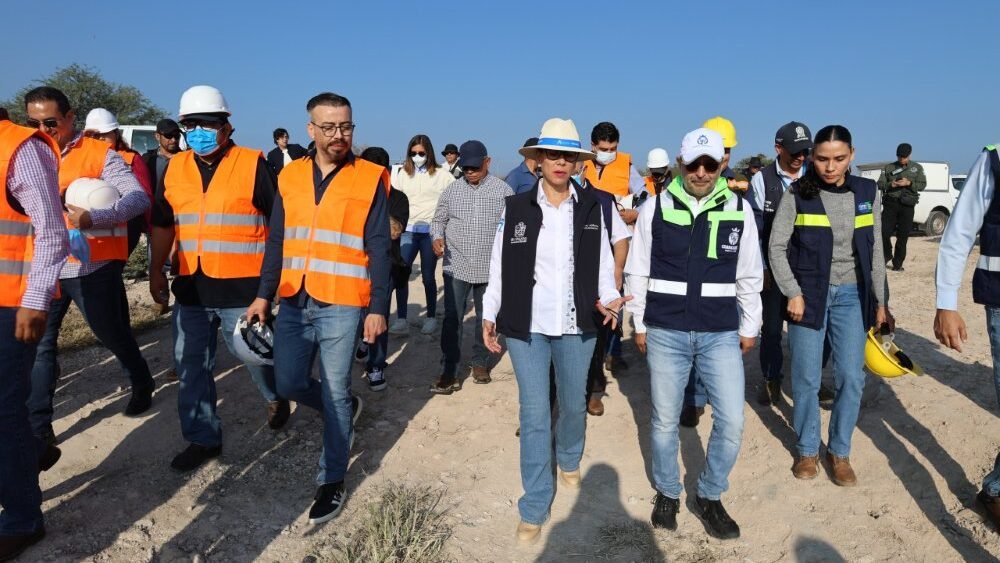 Autoridades estatales y municipales supervisan sitio de disposición final de residuos de Irapuato