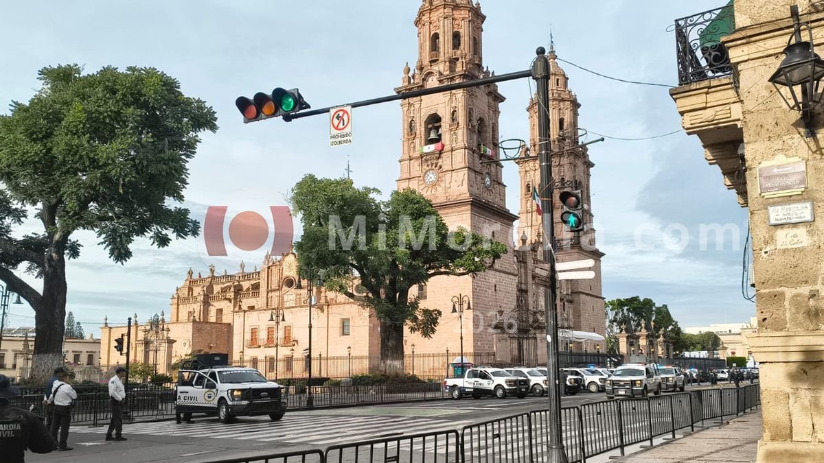 Cierran todo acceso al centro de Morelia para impedir plantón del FNLS