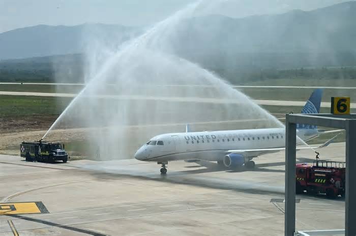 Inauguran la nueva ruta aérea Tuxtla Gutiérrez-Houston de United Airlines