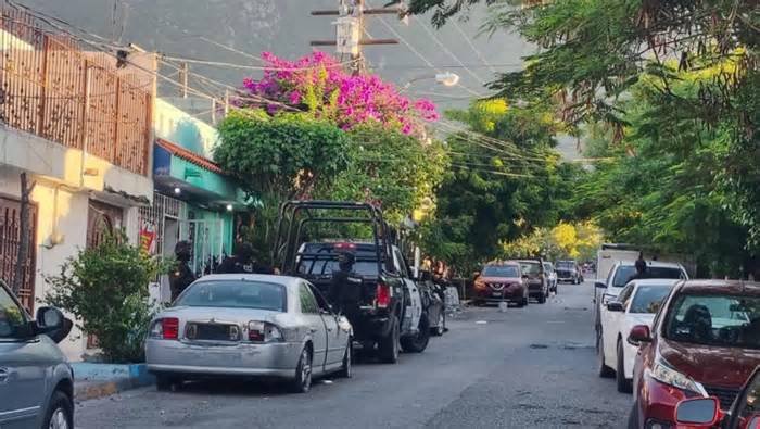 Mujer es apuñalada por su pareja en Monterrey; catean vivienda y buscan al responsable