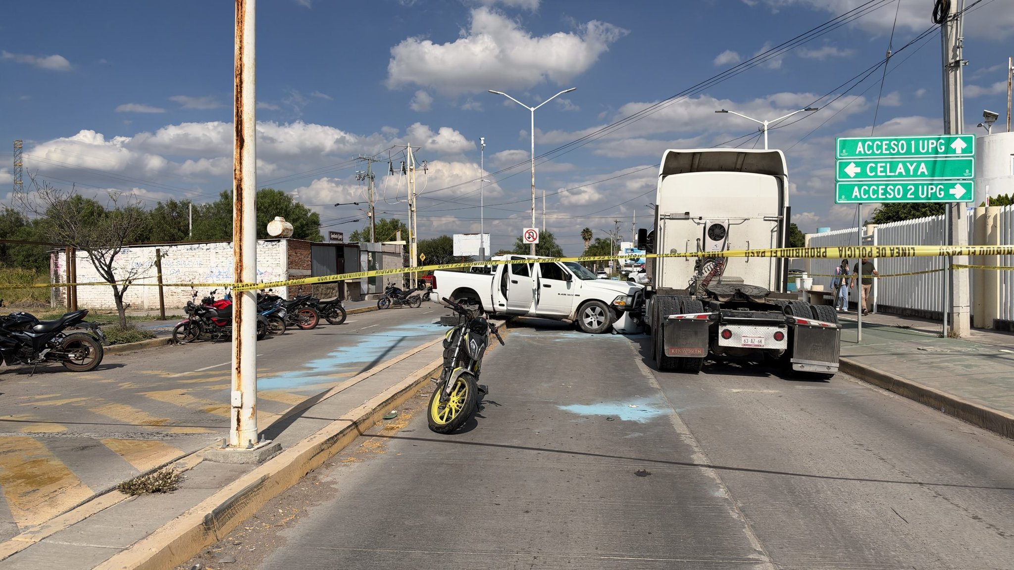 Balacera y persecución en Cortazar deja un motociclista herido frente a la UPG