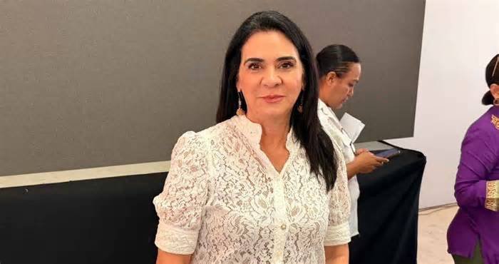 Mónica Villarreal ofrece apoyo a la familia de “Choforo” en Tampico, Tamaulipas