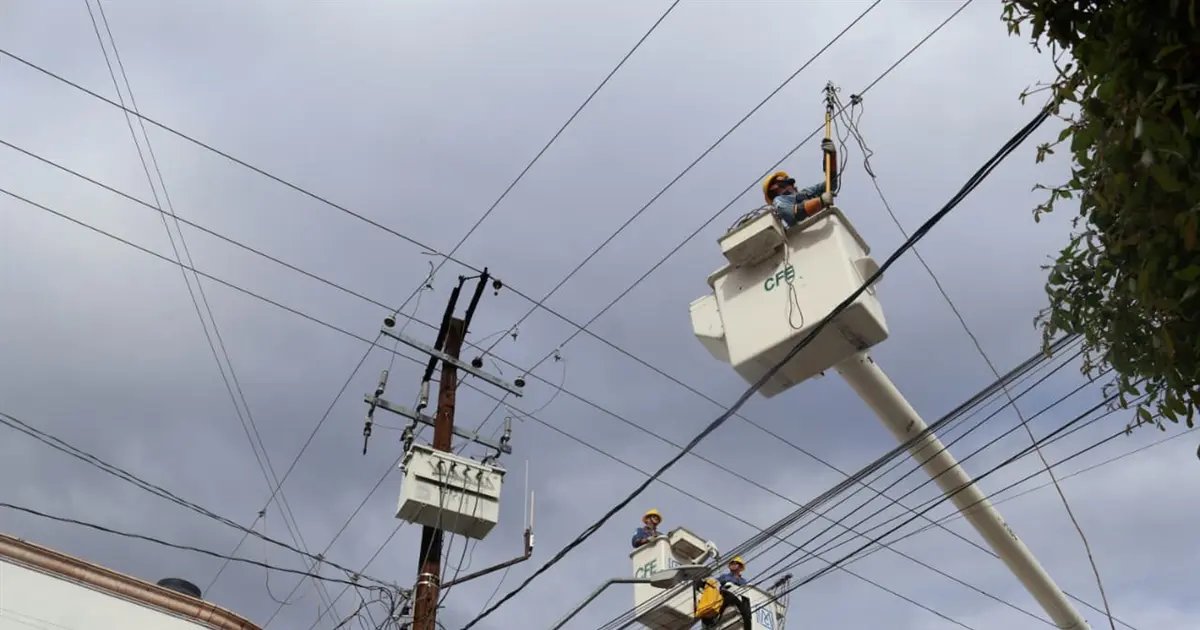 Lluvias provocan apagones, semáforos fuera de servicio y cierres viales en Hermosillo