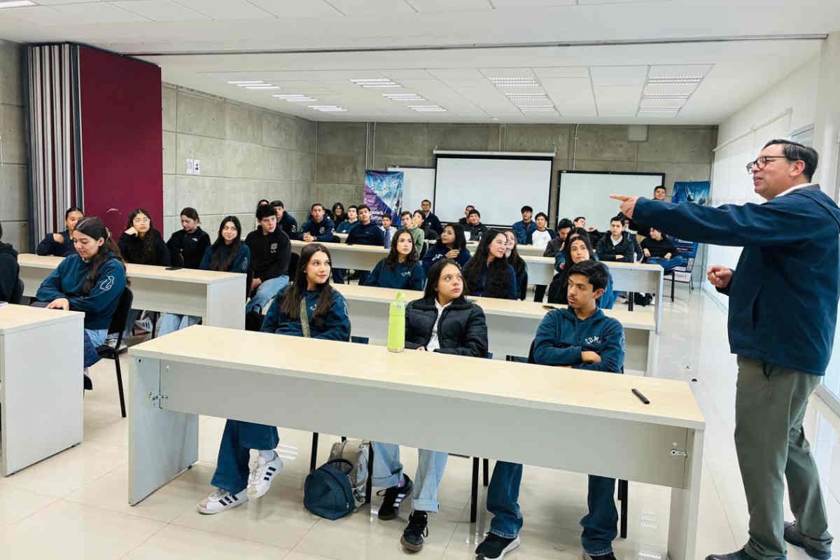 Estudiantes de Jerez visitan Quantum en Zacatecas para acercarse a la ciencia y la tecnología