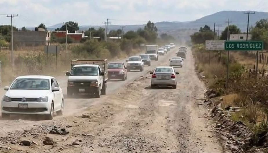 Detienen obra federal de 93.5 millones en carretera SMA-Doctor Mora