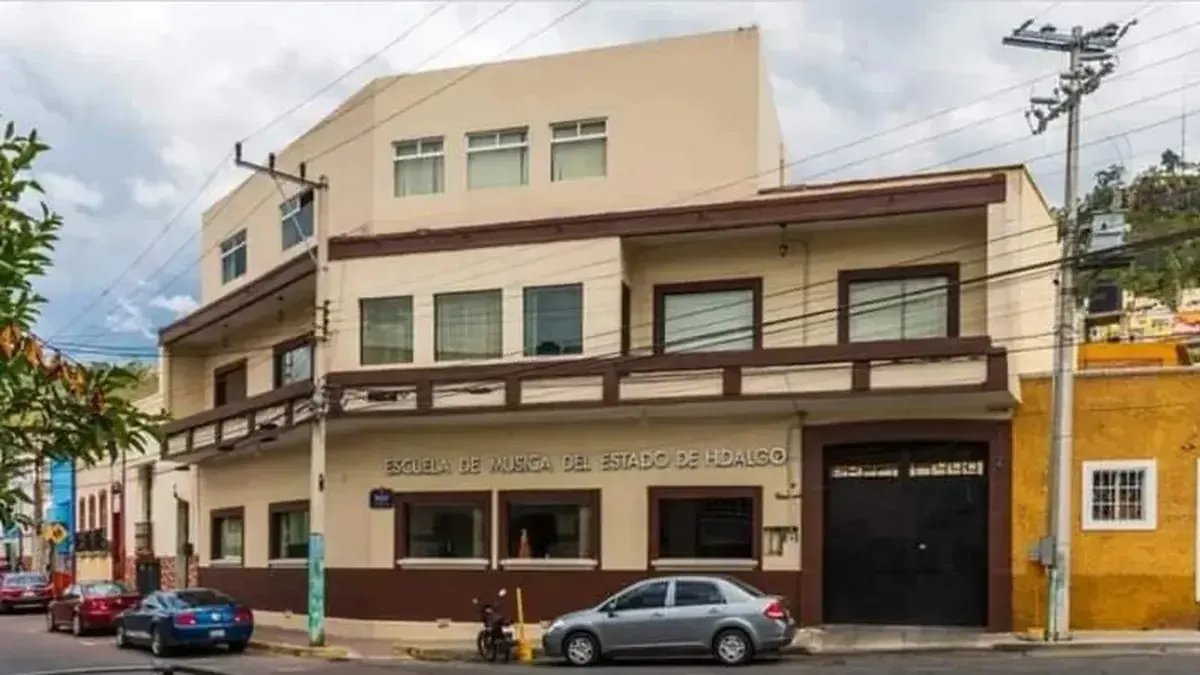 Vendedores reubicados en Pachuca por obras de nueva Escuela de Música