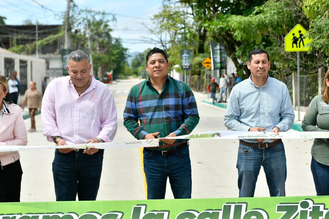 Inician obras en cinco calles y entregan pavimentación en Ciudad Valles
