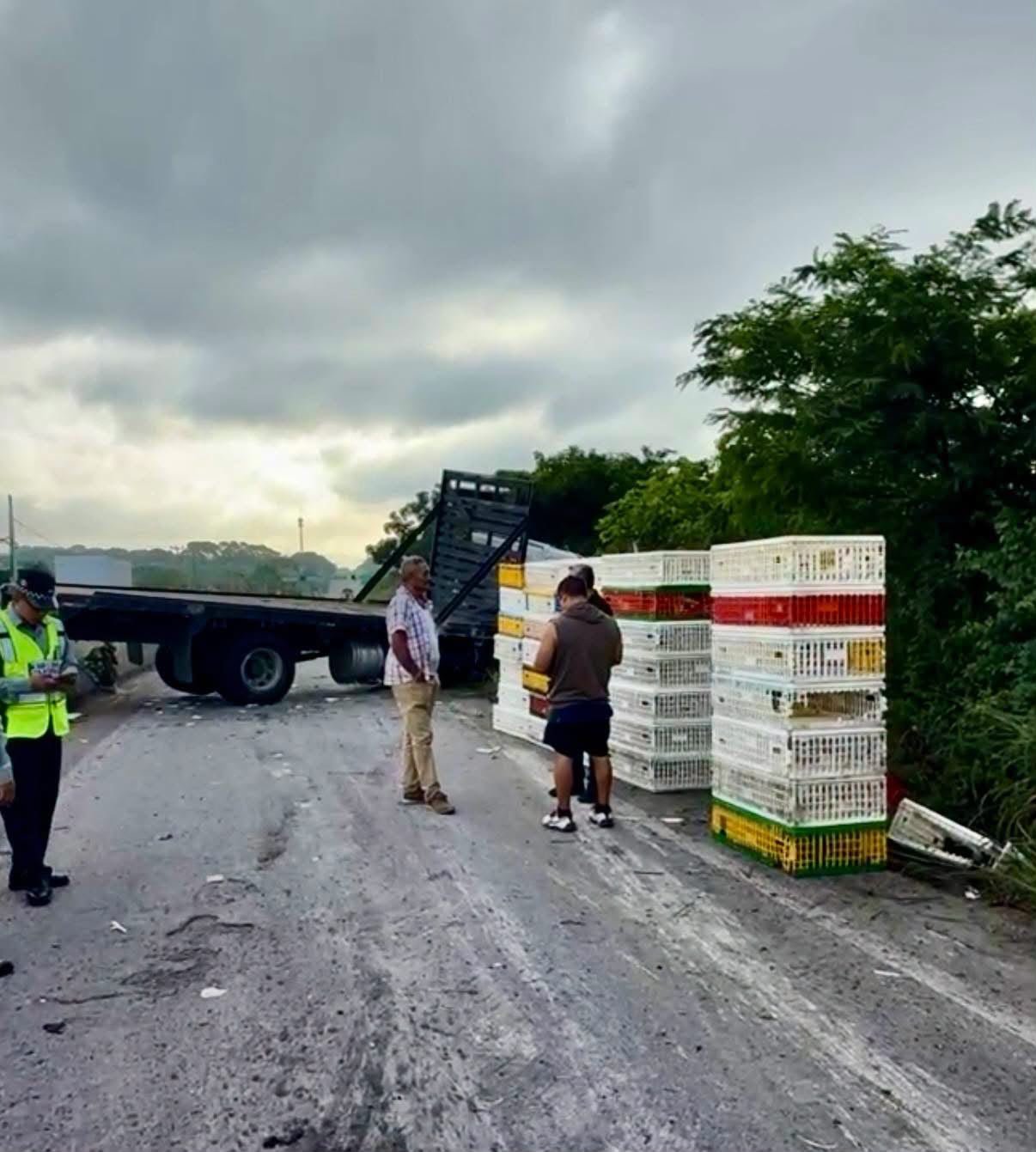 Accidente cierra carretera Ocozocoautla-Tuxtla Gutiérrez; deja un herido