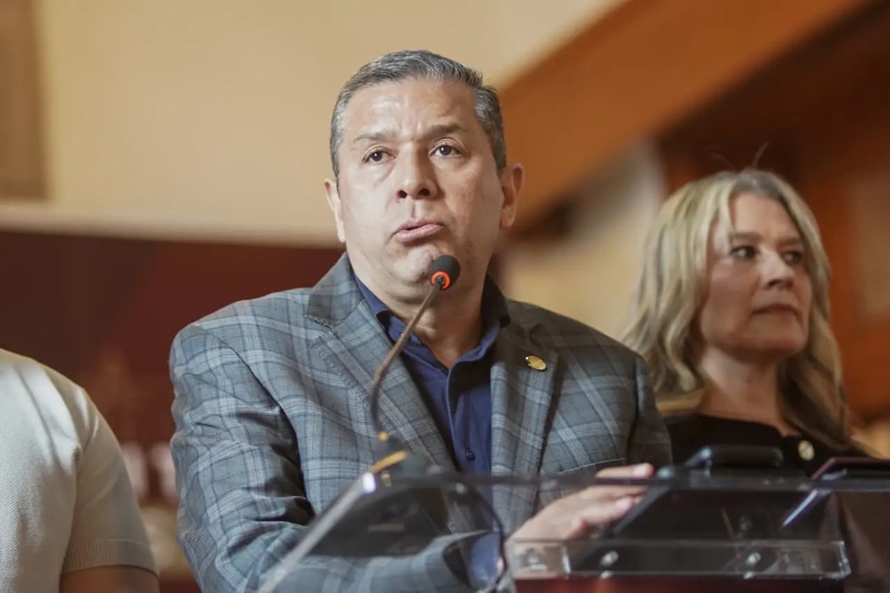 Barragán califica de innecesarias las sesiones del Congreso fuera de Morelia; acusa turismo político