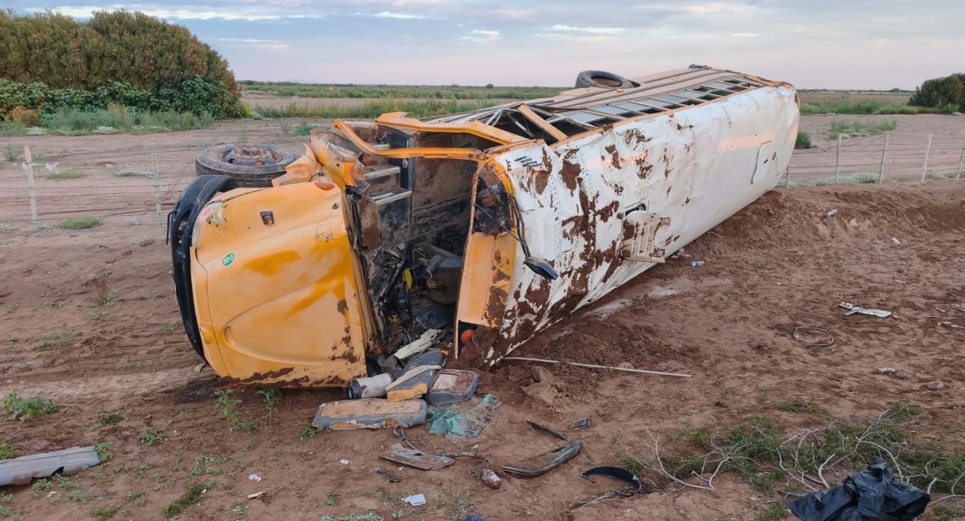 Volcadura de camión con jornaleros deja 14 lesionados en la Costa de Hermosillo