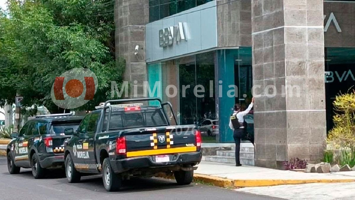Cuentahabiente es asaltado en sucursal bancaria BBVA de Prados del Campestre, en Morelia