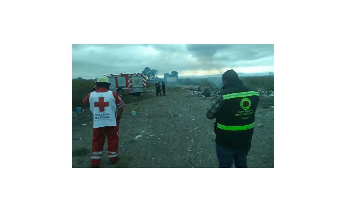 Explosión en taller de pirotecnia en Zitlaltepec, Tlaxcala, deja un muerto; Ejército realiza revisa legalidad del polvorín