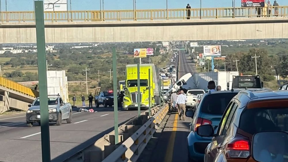 Choque fatal en la carretera Silao-Irapuato afecta la circulación