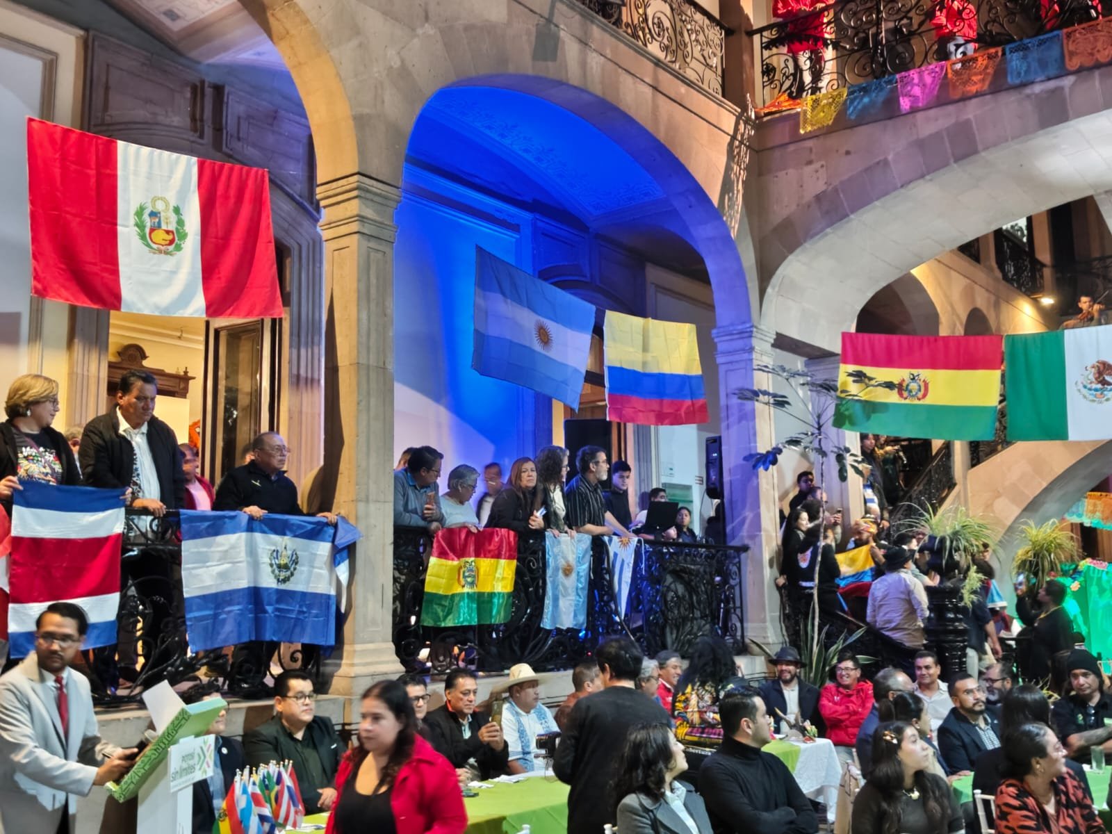 Reconocen a artistas mascareros de 14 países en encuentro internacional en San Luis Potosí