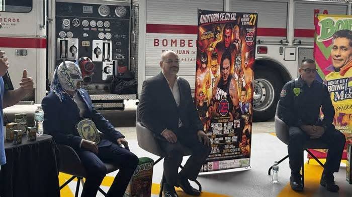Lucha libre a beneficio de Bomberos de San Juan del Río