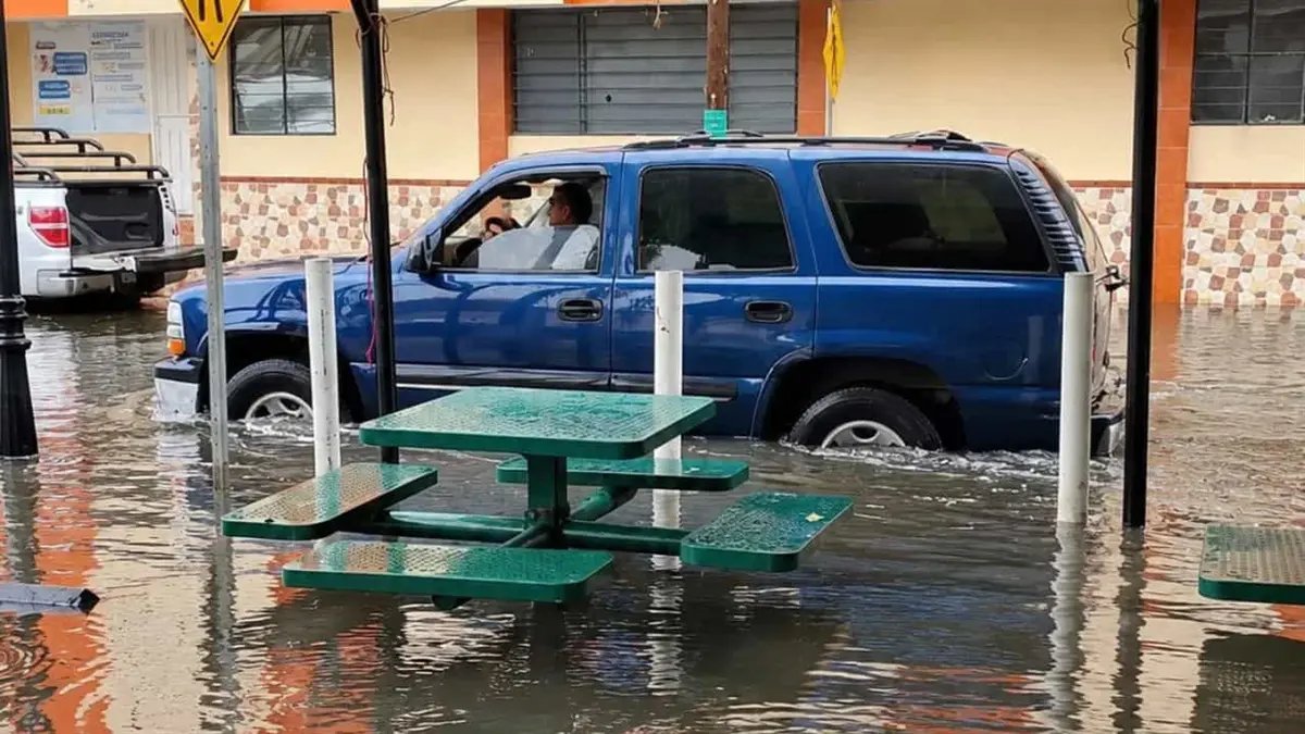 Mercados de Tampico esperan recursos para renovar drenaje ante inundaciones