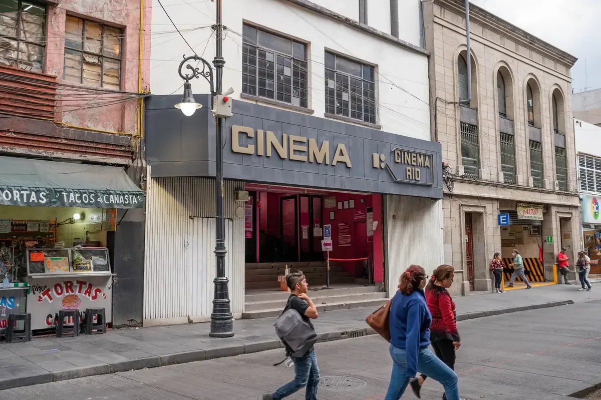 Embajada de Francia en México reconoce a Alfonso Cuarón en Morelia