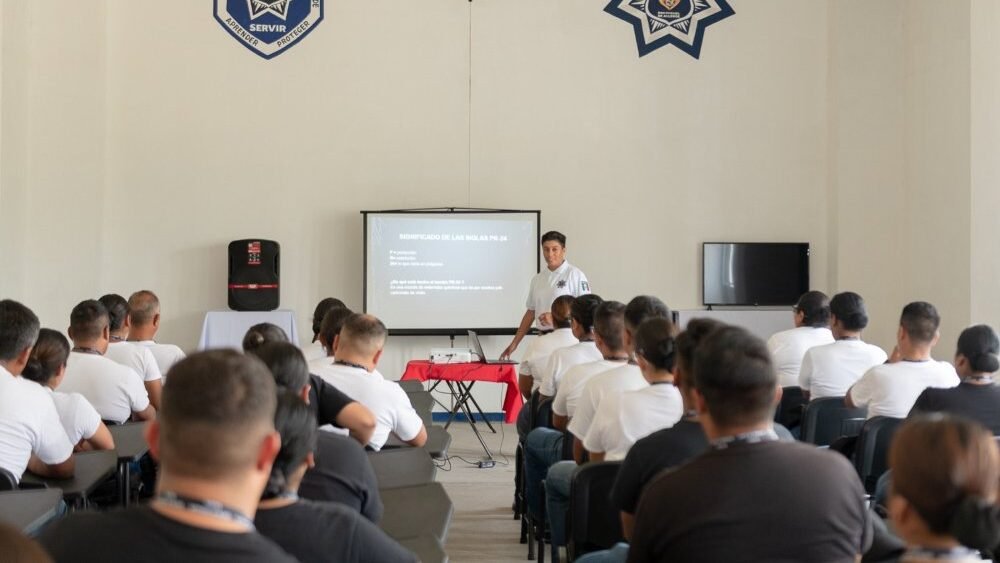 51 policías de San Miguel de Allende concluyen capacitación en habilidades humanas