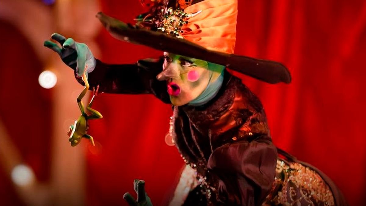 ¡Una bruja llega a Morelia! Conoce la obra de teatro que promete romper prejuicios