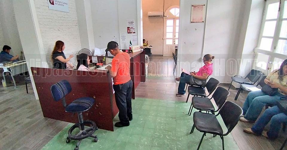 Registro Civil de Tampico recupera luz luego de tres días; negocios del centro no