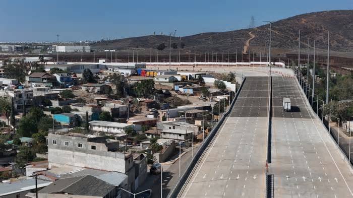 Entra en operaciones la garita Otay II en Tijuana; inicia con camiones vacíos