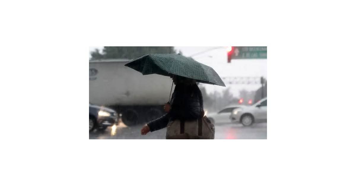 Lluvias en Nuevo León dejan 2 muertos