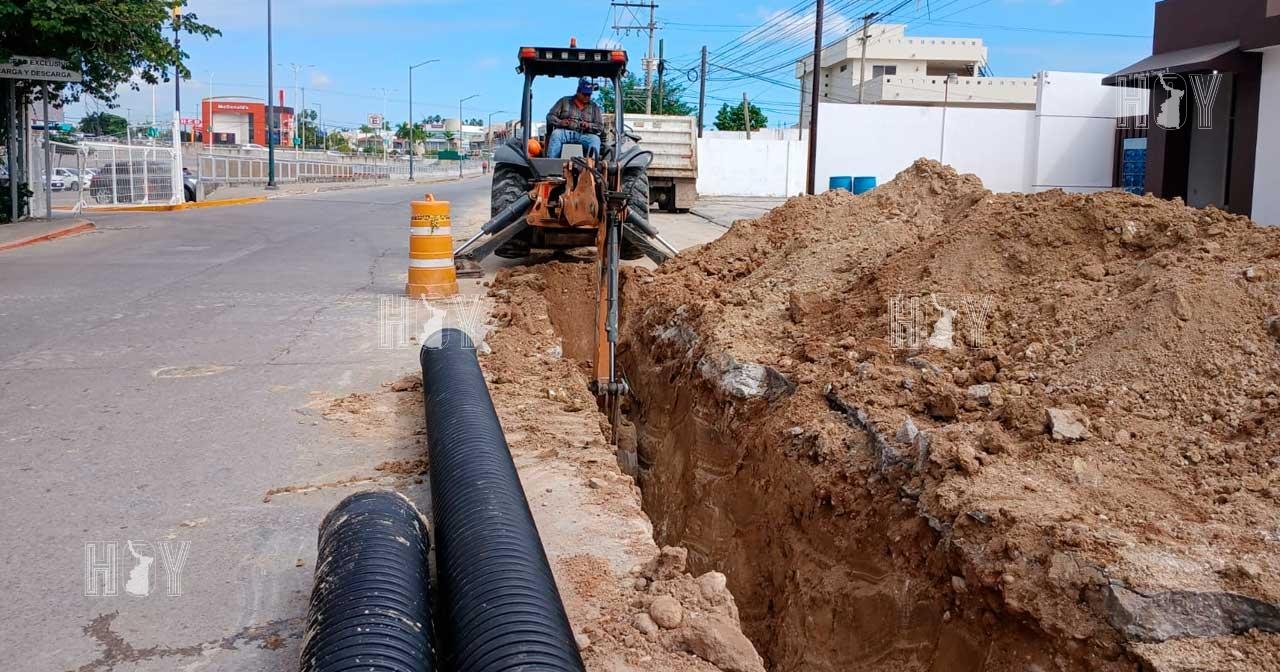 Amplía COMAPA SUR trabajos de rehabilitación de la red sanitaria en la avenida Cuauhtémoc de Tampico