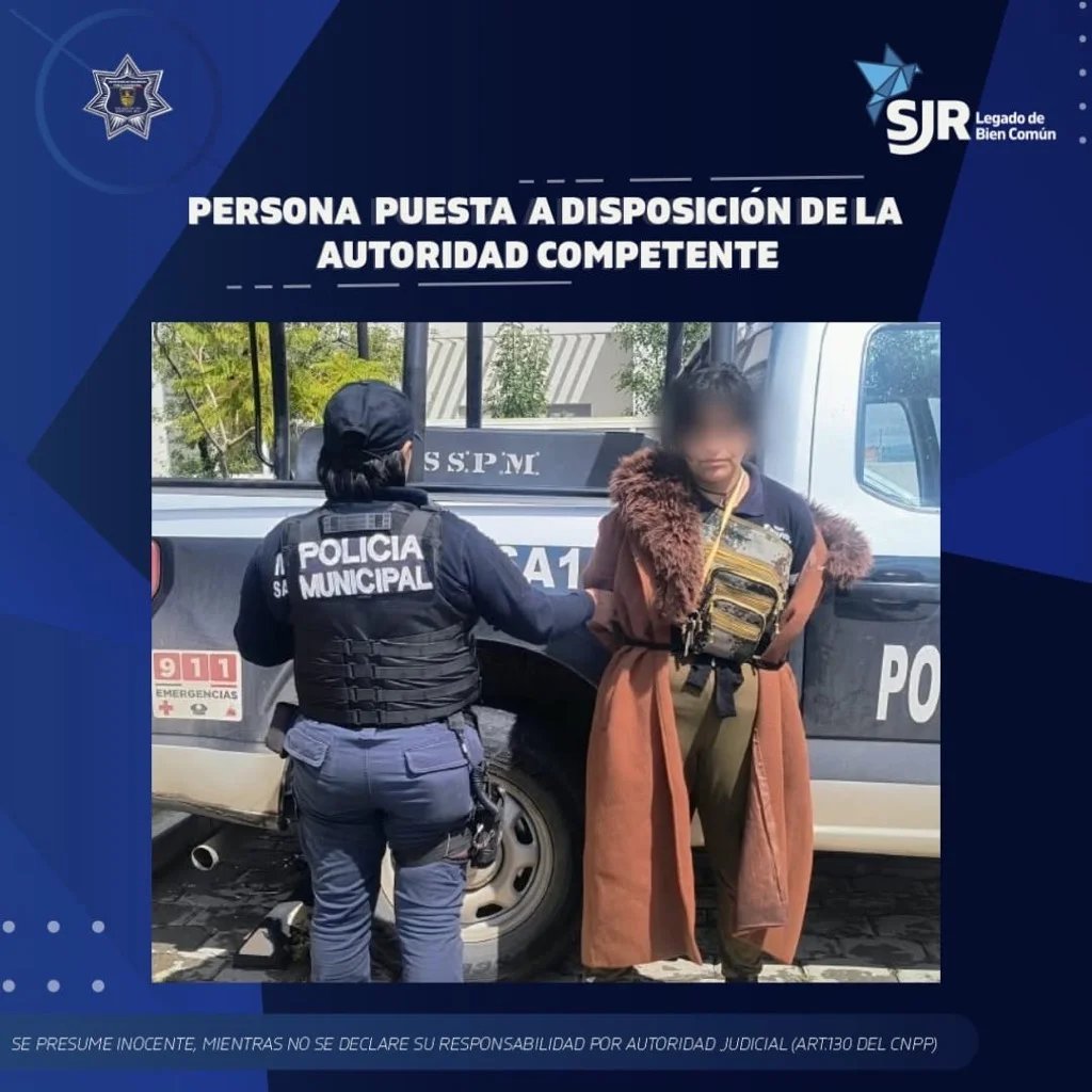 Detienen a mujer con arma prohibida en el Centro de San Juan del Río