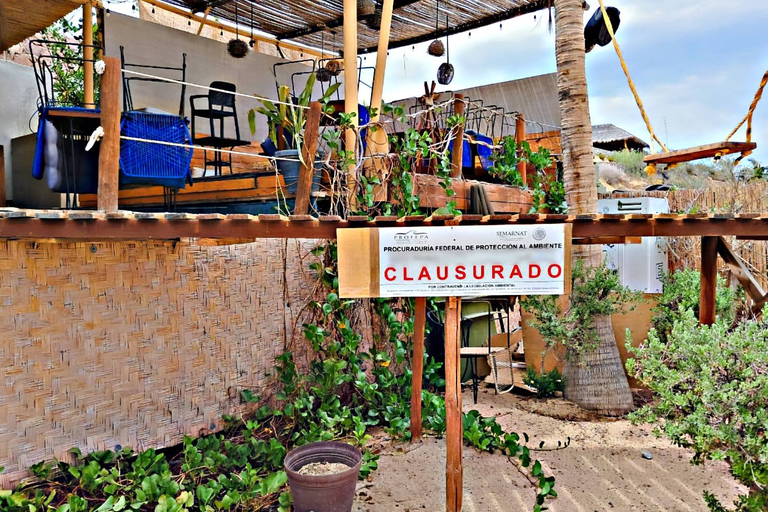 Profepa clausura obras irregulares en ecosistema costero de La Paz, entre El Sargento y La Ventana