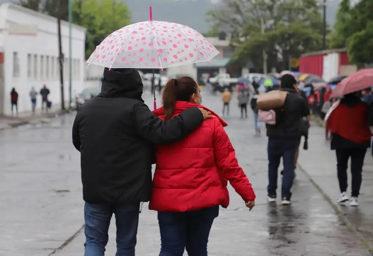 Morelia reporta 100 pacientes por afecciones menores tras las lluvias