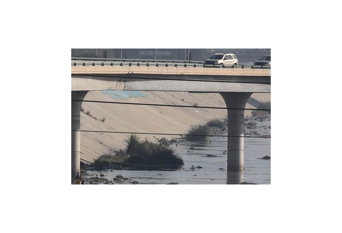 Conagua realiza 17 obras para sanear el río Tijuana; construyen 24 km de colectores