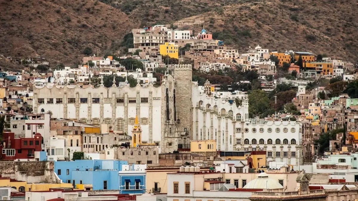 Entregan obras educativas en Silao por 4.5 millones de pesos