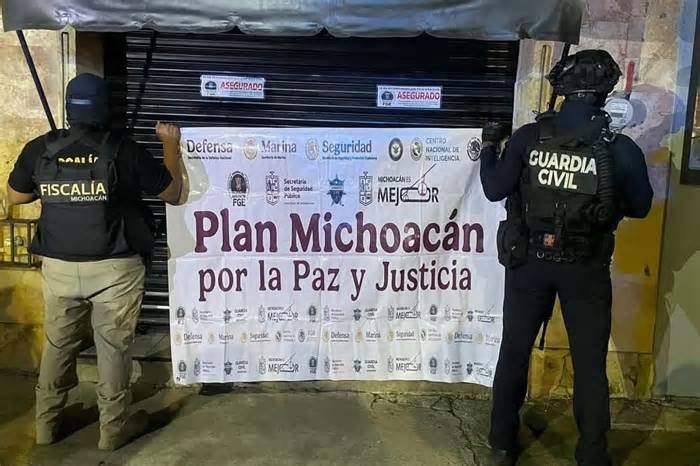 Cigarros, galletas y gomitas: esto aseguraron durante dos cateos en Morelia