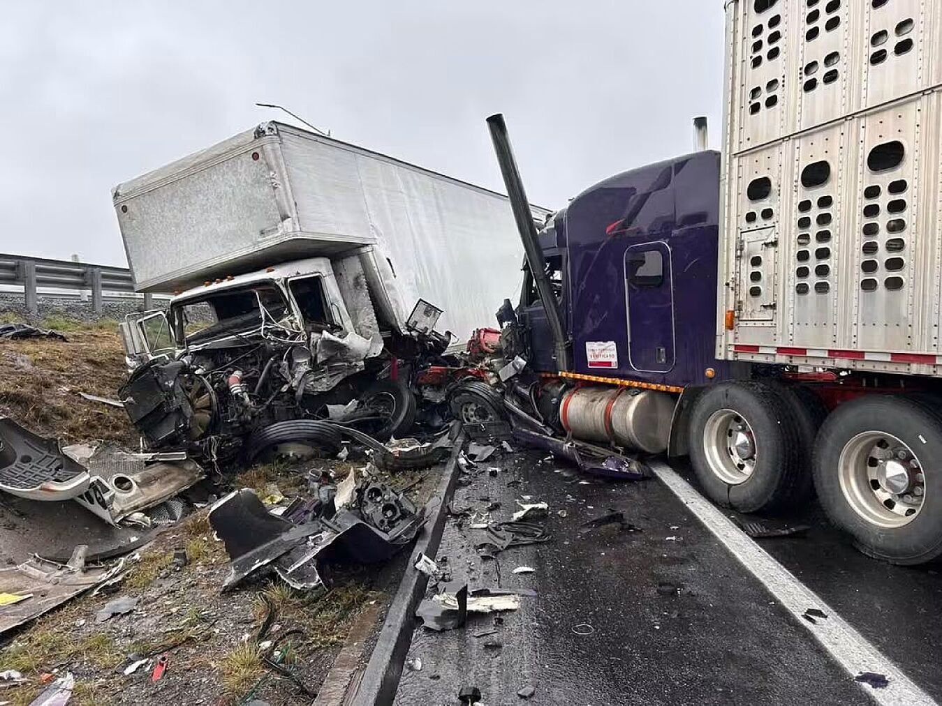 DEJA ACCIDENTE EN SALTILLO UN MUERTO Y CUATRO LESIONADOS